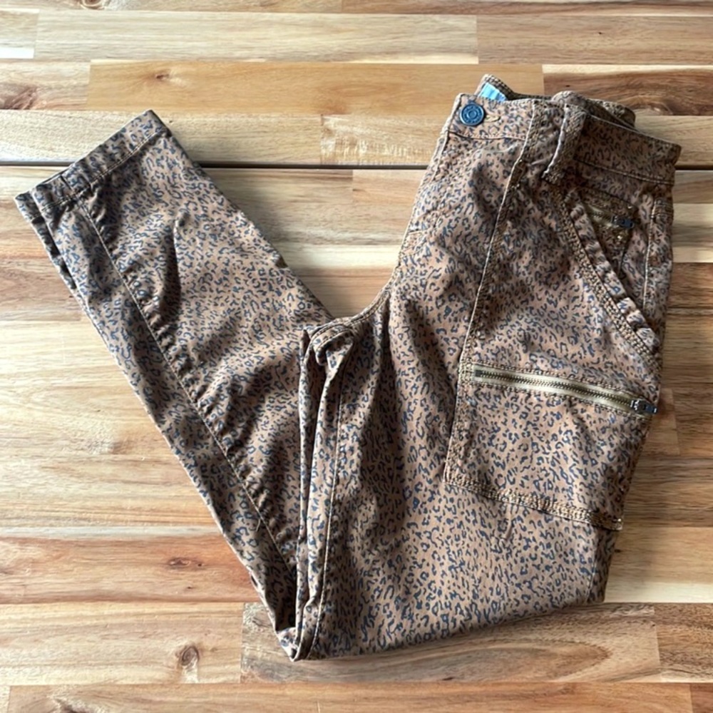Joie Animal Print Brown/Black Cargo Pants with Zipper Pockets size 28